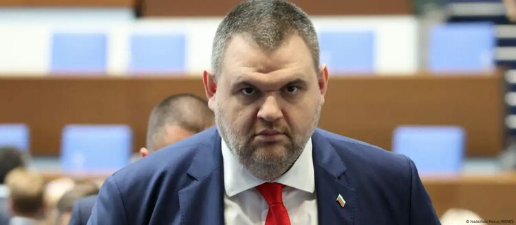 Пеевски и политиката: Защо България допуска този позор