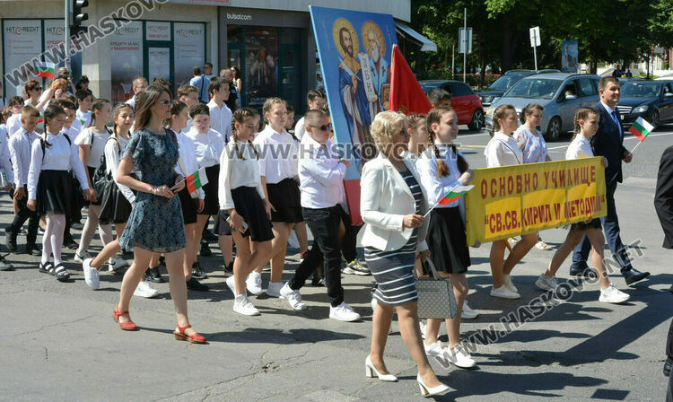 Хасково запазва всички паралелки за прием след 7 клас в средните училища