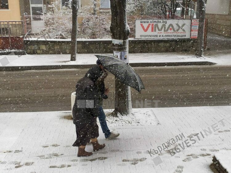 Предимно облачно днес в Кърджали, кратък снеговалеж