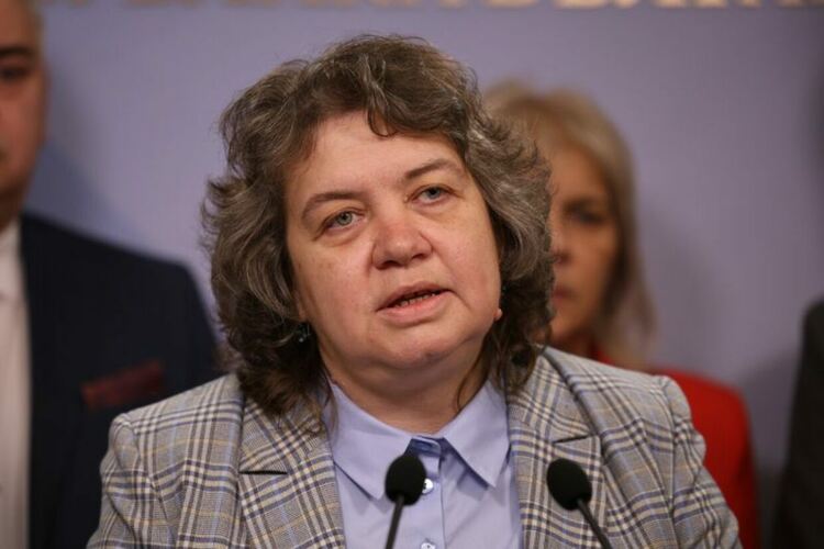 Киселова: Искането на президента до КС няма да се отрази на доклада за еврозоната
