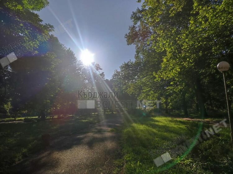   Слънчево и горещо в Кърджали днес, температурите се покачват