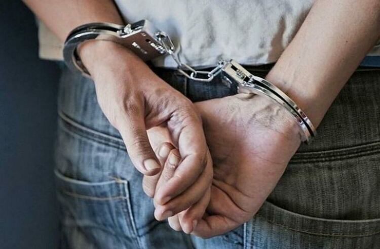 Баща и син са задържани за отвличане на възрастен мъж, нанесли му и побой 