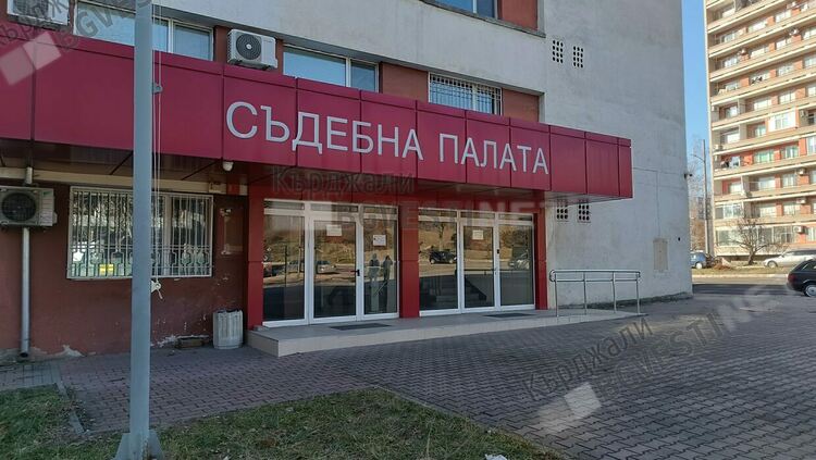 Измама с телефон влезе в съда в Кърджали