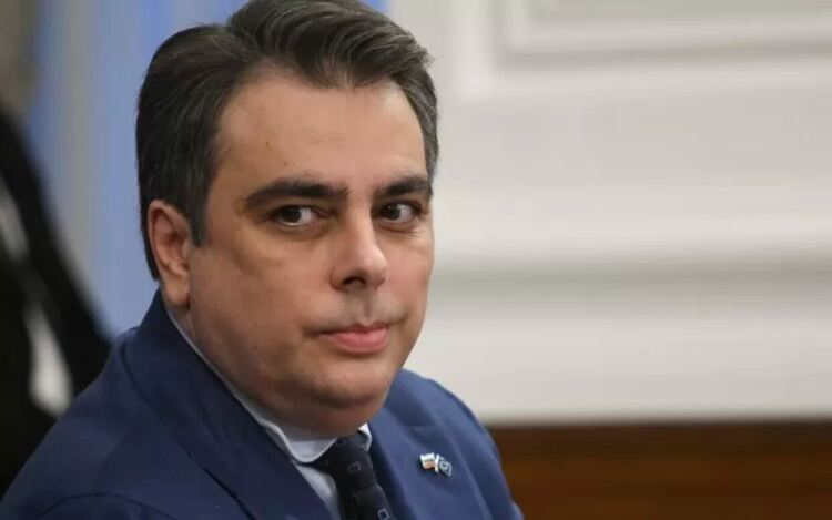 Асен Василев избра да влезе в НС от Пловдив