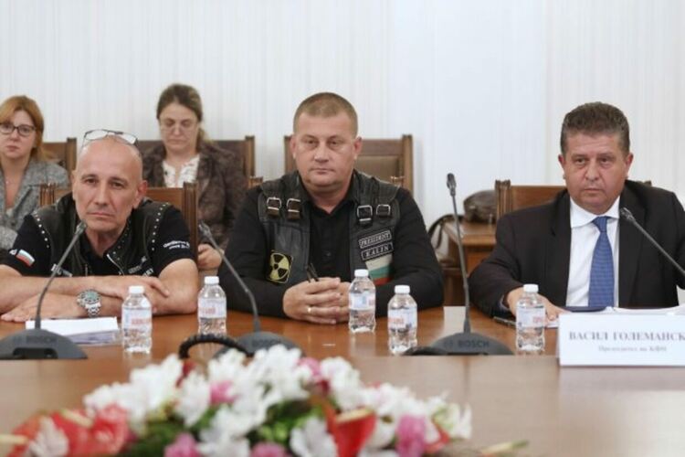 КФН ще предложи сезонна „Гражданска отговорност“ за мотористи