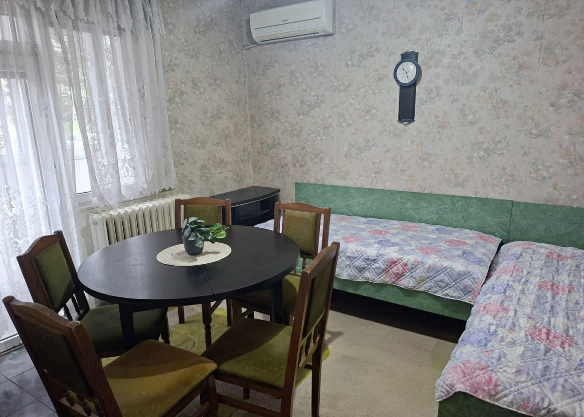 Просторен многостаен апартамент в кв. Бадема,гр. Хасково 