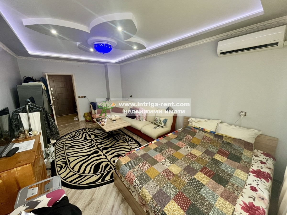 №4115 Двустаен, ремонтиран апартамент за продажба, в саниран блок, в кв. Бадема, Хасково.